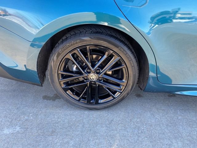 Certified 2025 Toyota Camry SE image 21