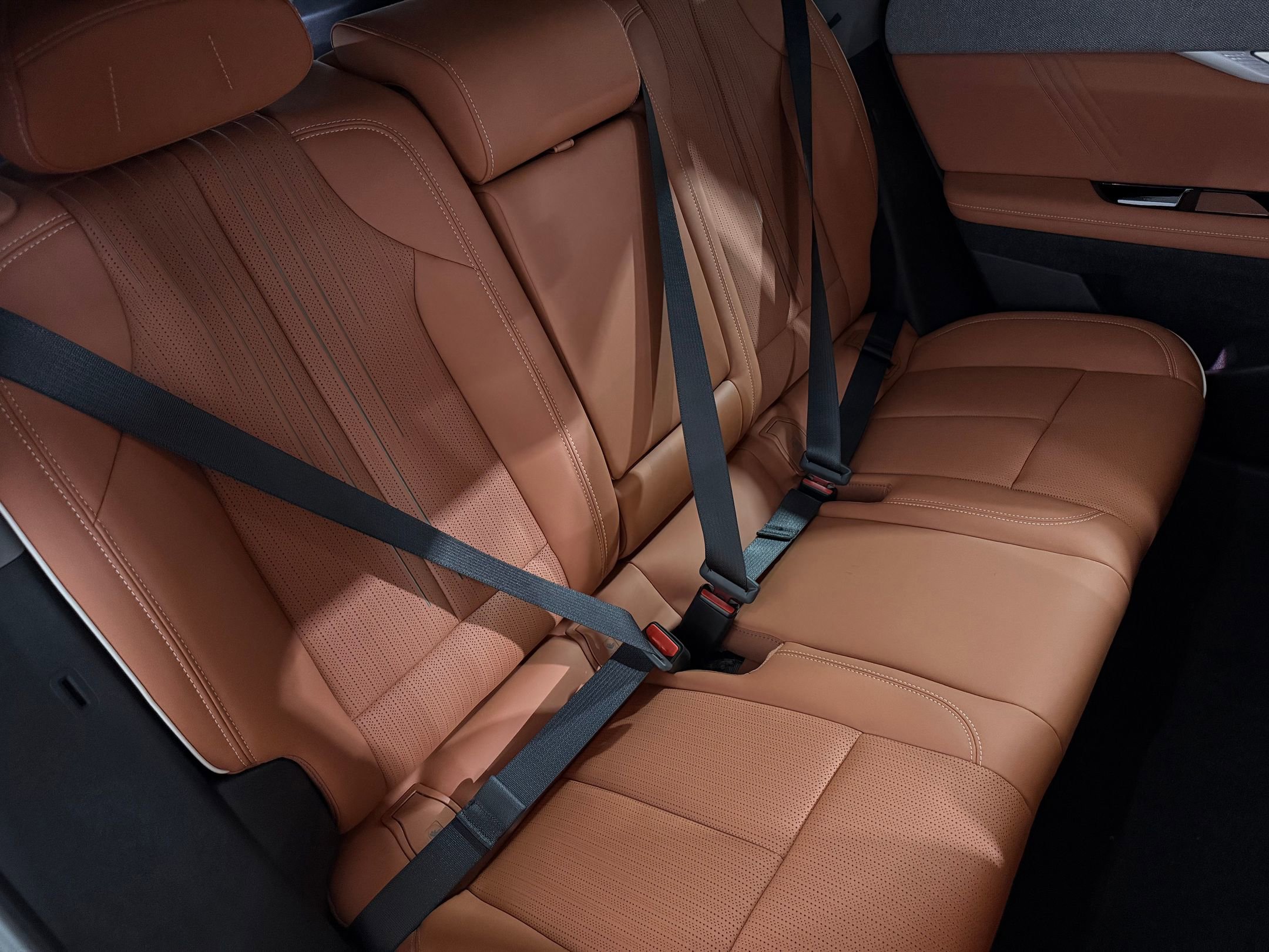 New 2026 Cadillac Optiq Luxury 2 image 47