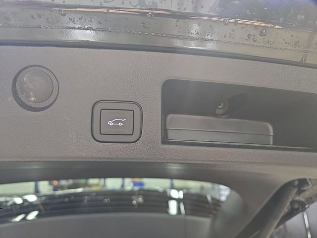 New 2026 Chevrolet Equinox RS w/ LPO, Floor Liner Package image 14