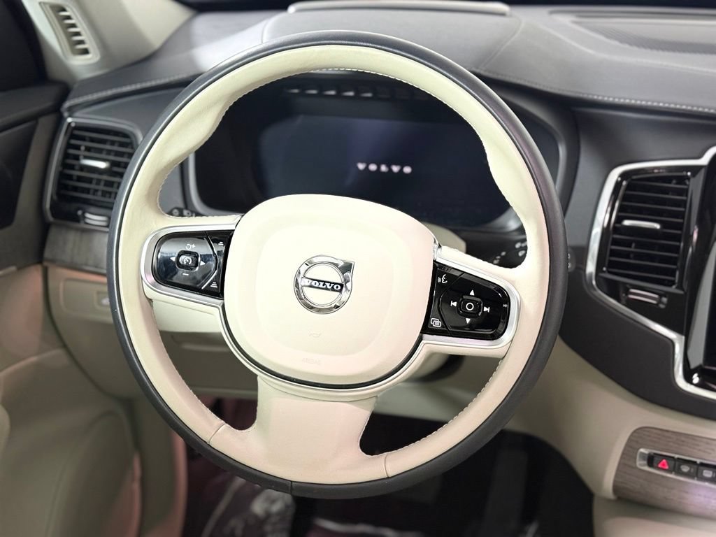 Used 2023 Volvo XC90 B6 Ultimate AWD/4WD image 12