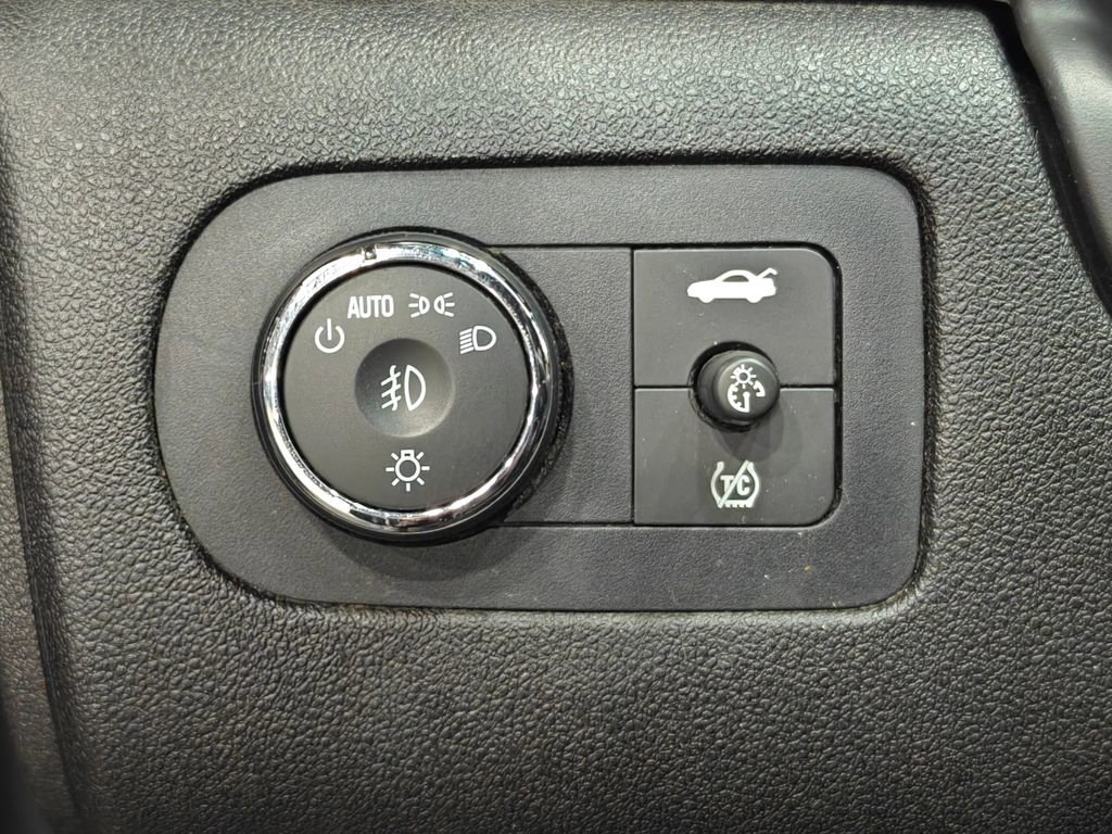 Used 2011 Chevrolet Impala LT image 8