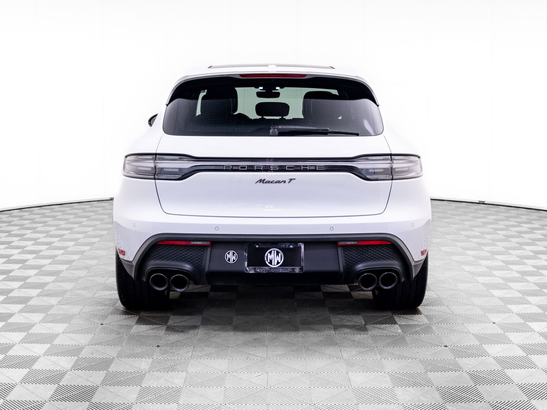 Certified 2023 Porsche Macan Turbo image 10
