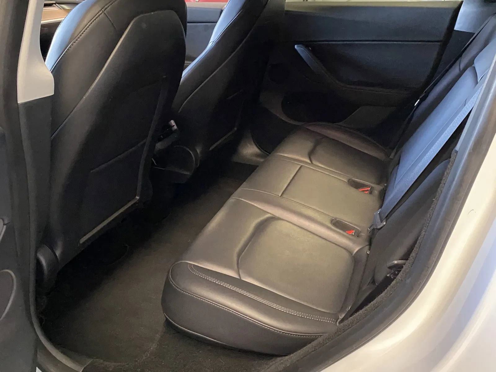 Used 2023 Tesla Model Y AWD image 9