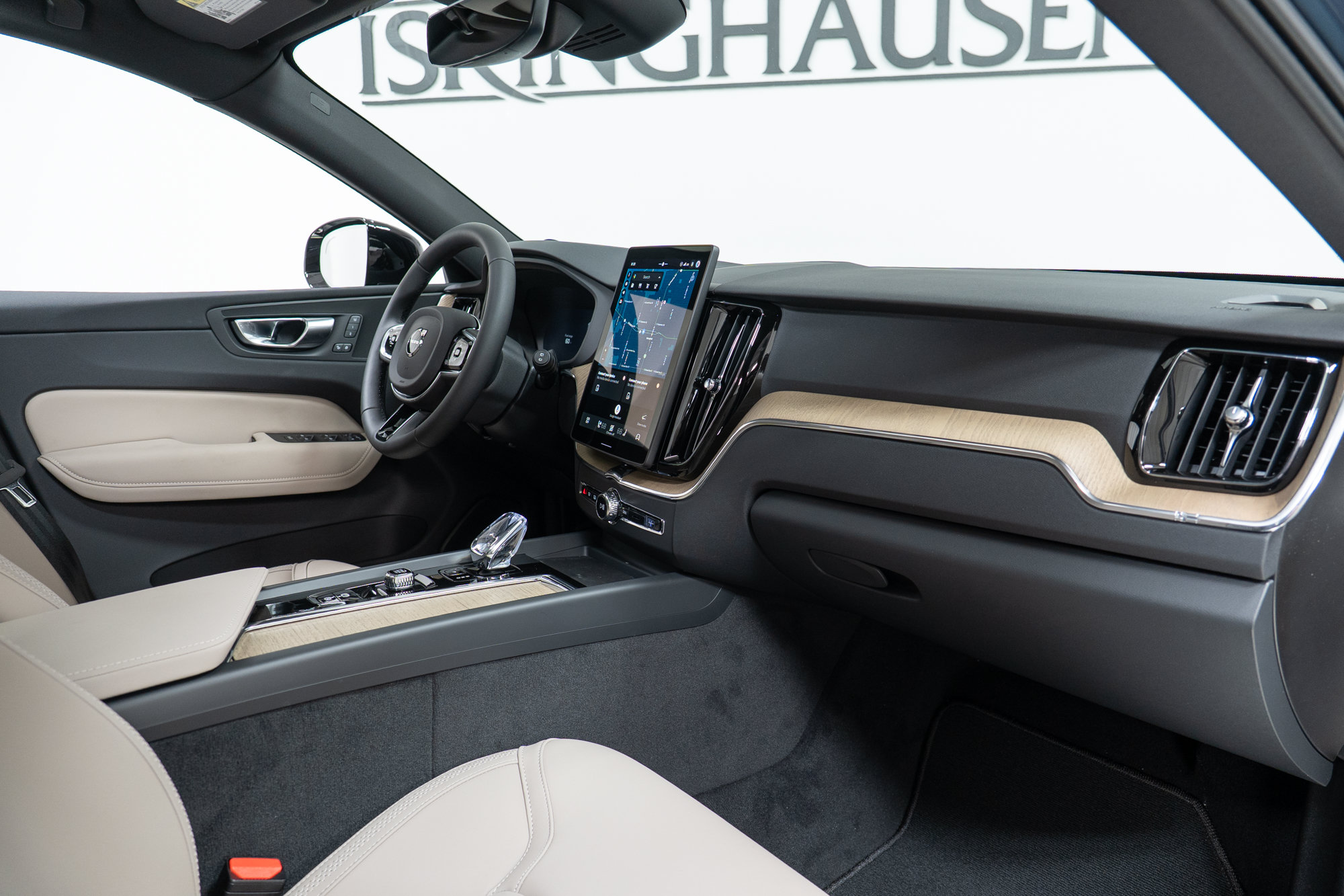 New 2027 Volvo XC60 B5 Core AWD/4WD image 21