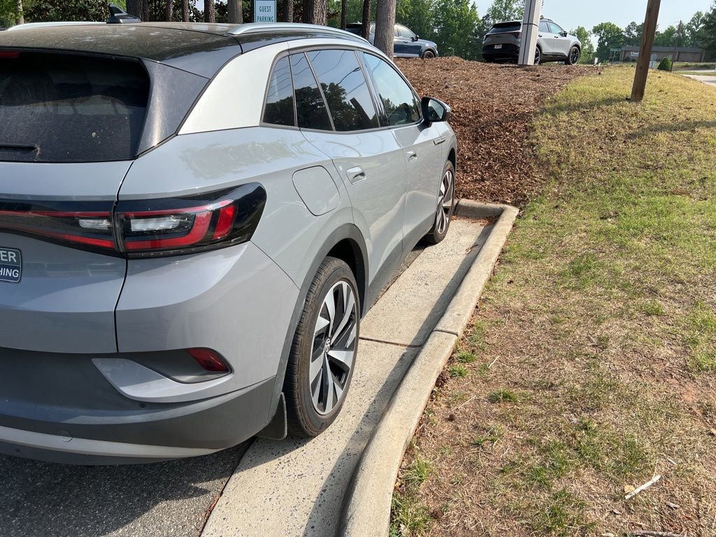 Used 2021 Volkswagen ID.4 Pro S AWD/4WD image 3