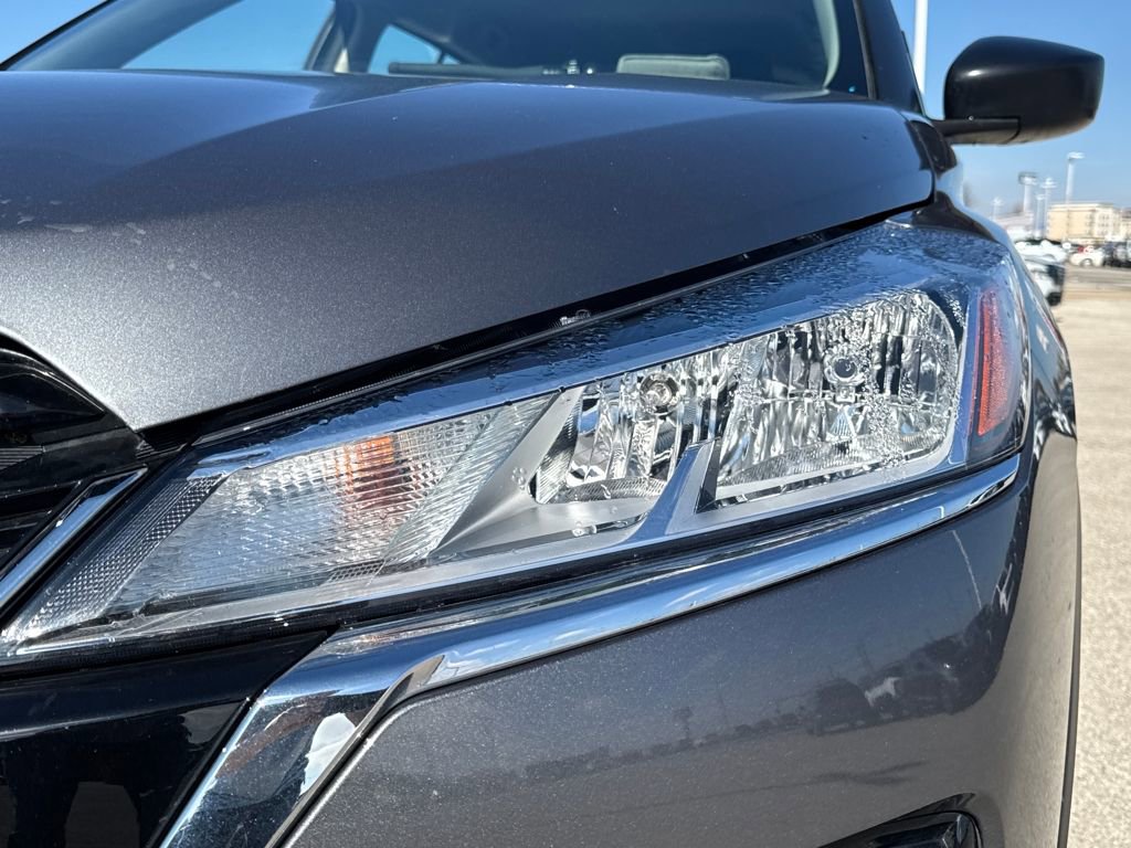 Used 2025 Nissan Kicks Play S image 11