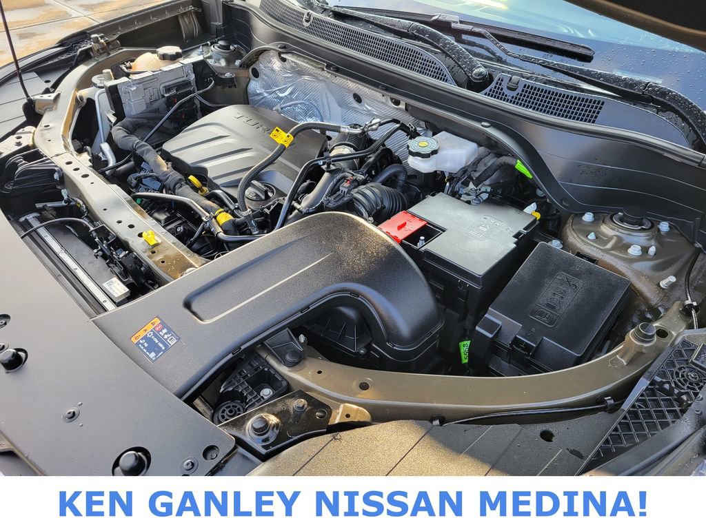 Used 2024 Chevrolet Trax LT image 24