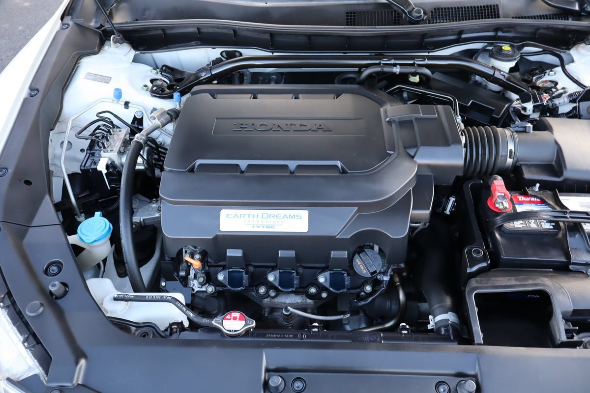 Used 2015 Honda Crosstour EX-L image 38