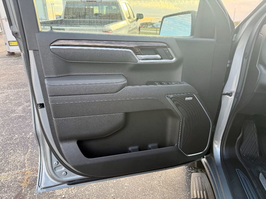 New 2026 GMC Sierra 1500 Elevation w/ Elevation Premium Package image 12