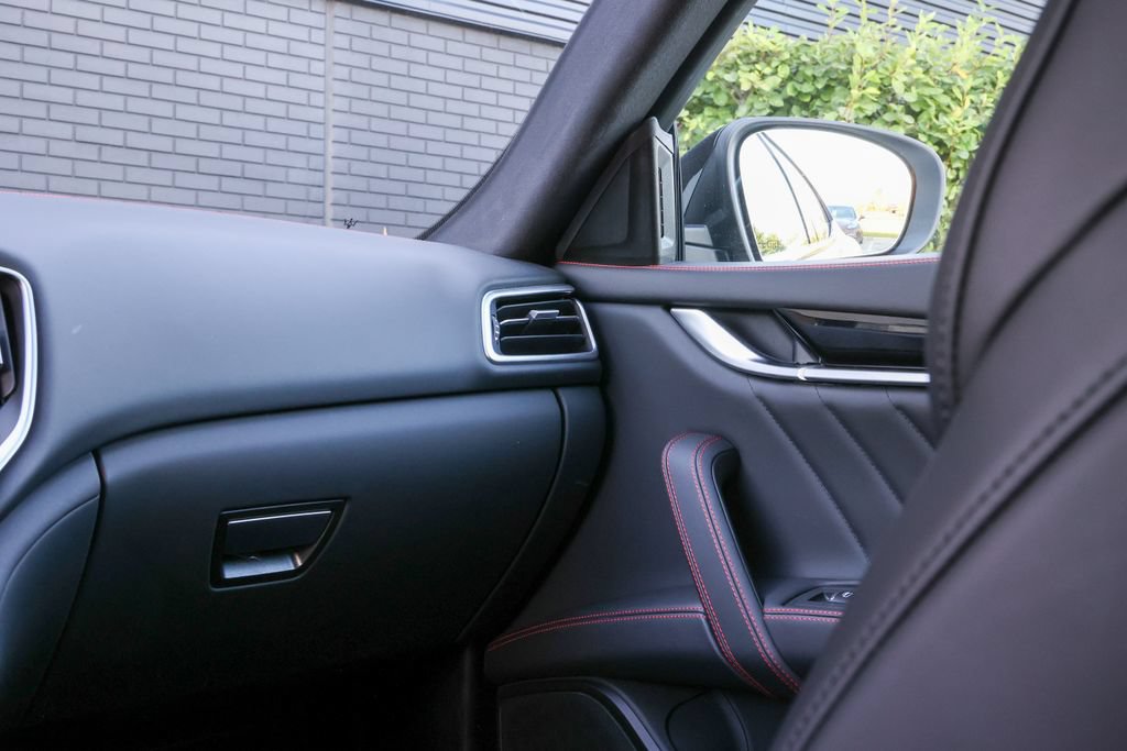 Used 2024 Maserati Ghibli Modena Ultima Q4 AWD/4WD image 38