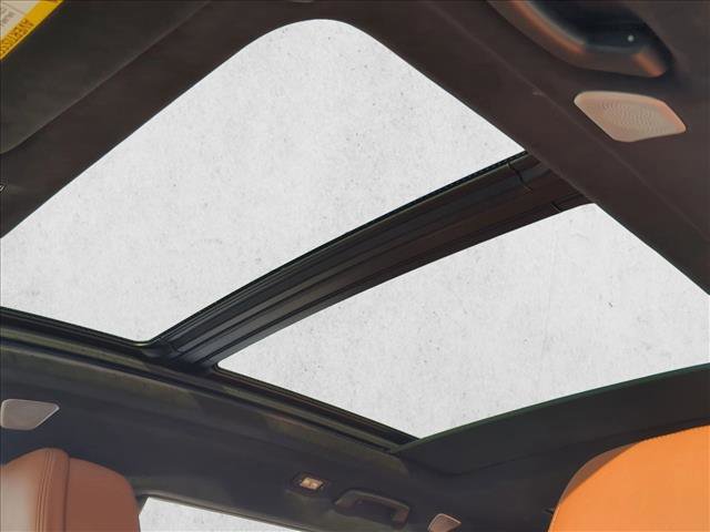 Used 2024 BMW X7 M60i w/ Executive Package image 16