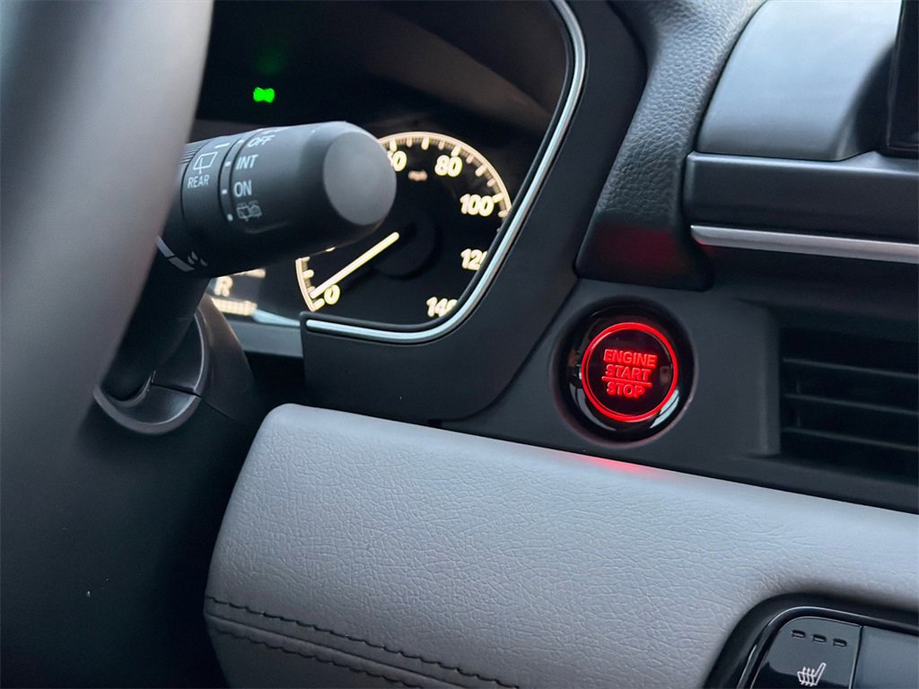 New 2025 Honda Pilot Touring image 31