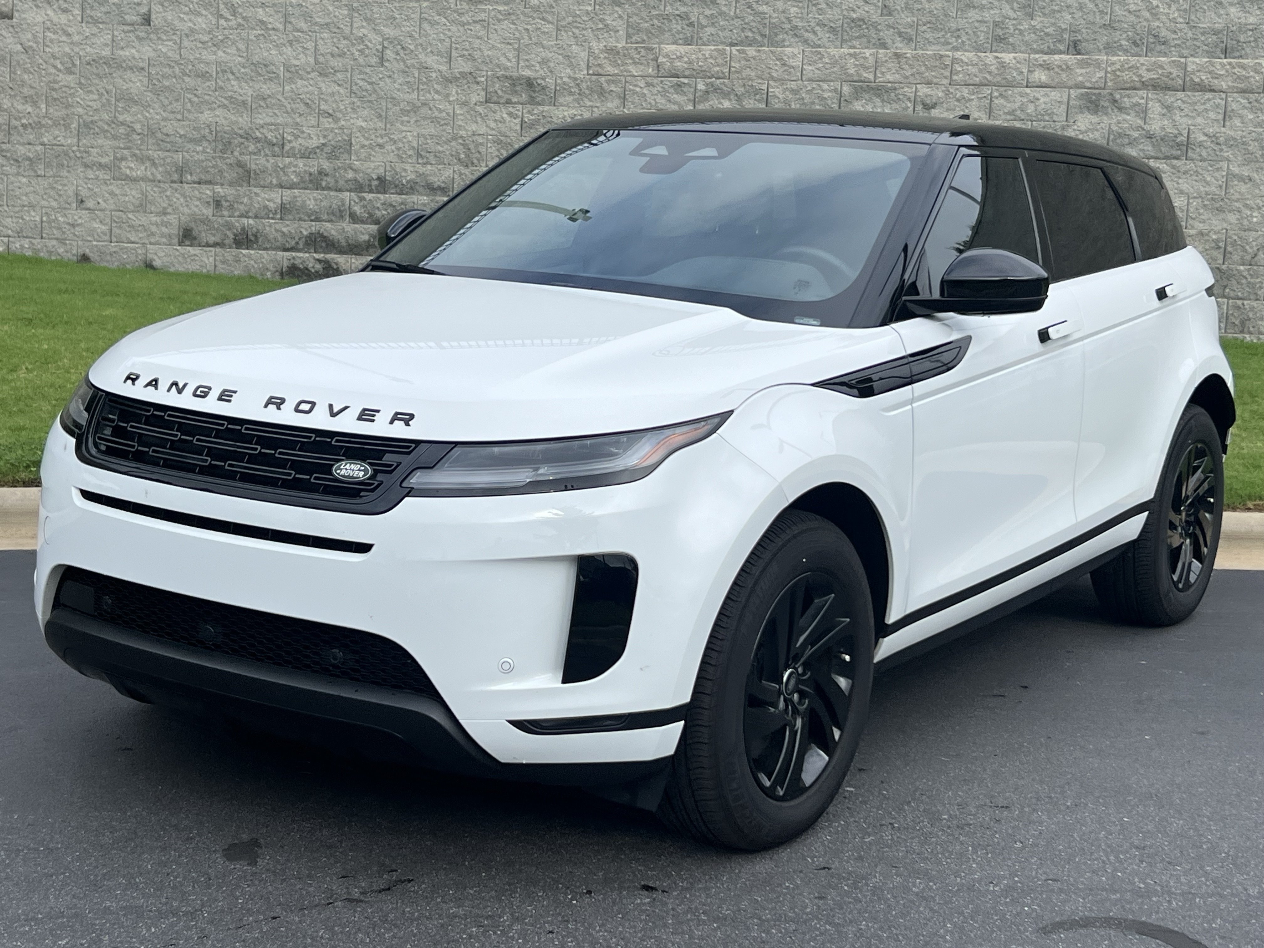 Certified 2026 Land Rover Range Rover Evoque S AWD/4WD image 2