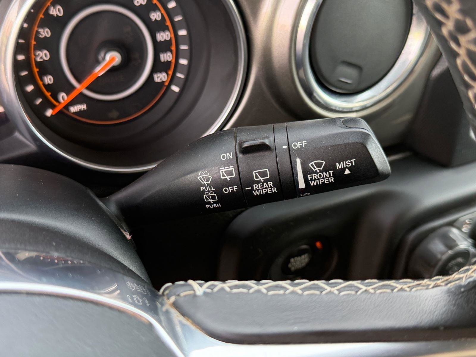 Used 2018 Jeep Wrangler Unlimited Sahara w/ Dual Top Group image 30