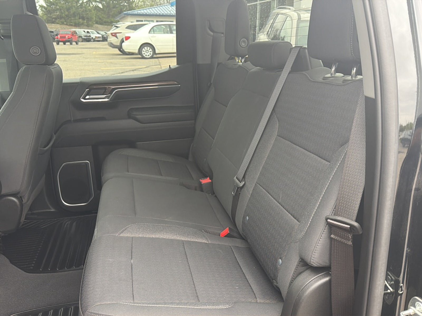 Used 2023 Chevrolet Silverado 1500 LT AWD/4WD image 18