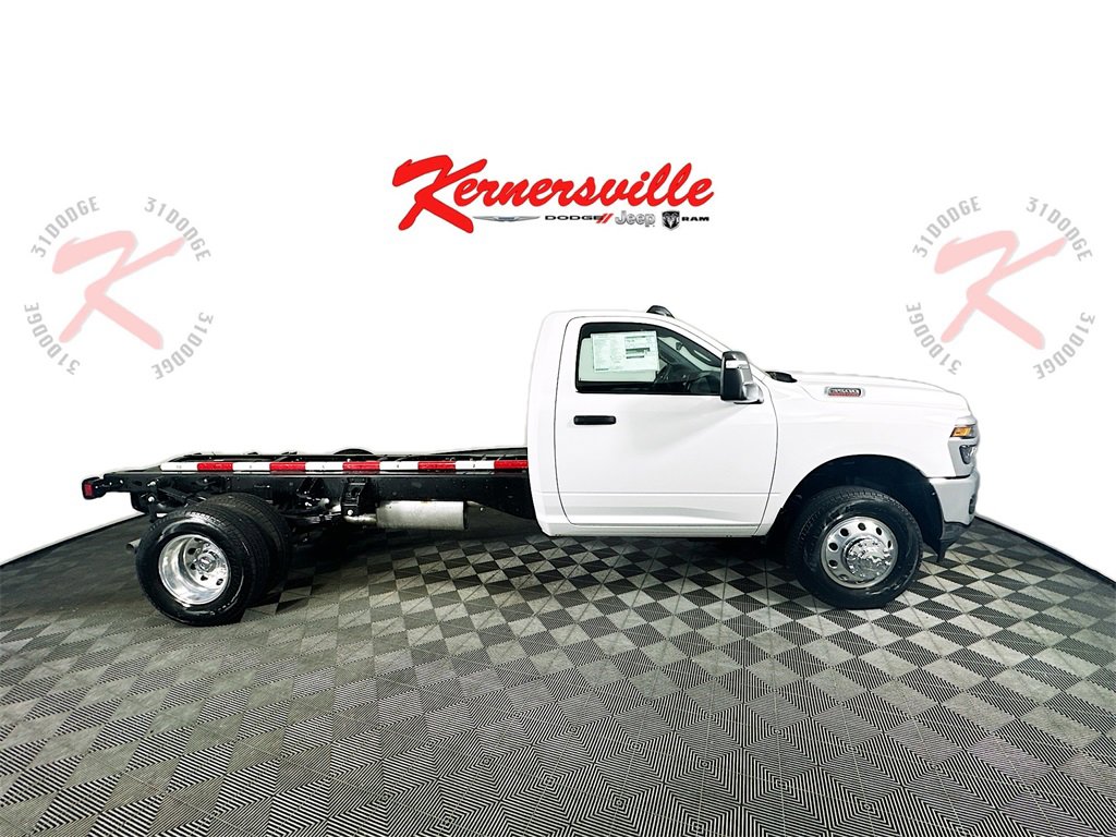 New 2025 RAM 3500 Tradesman image 8