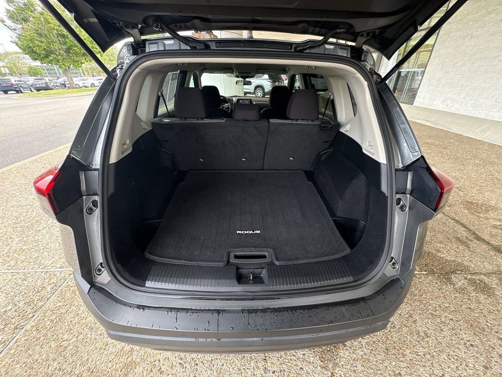 Used 2021 Nissan Rogue S FWD image 25