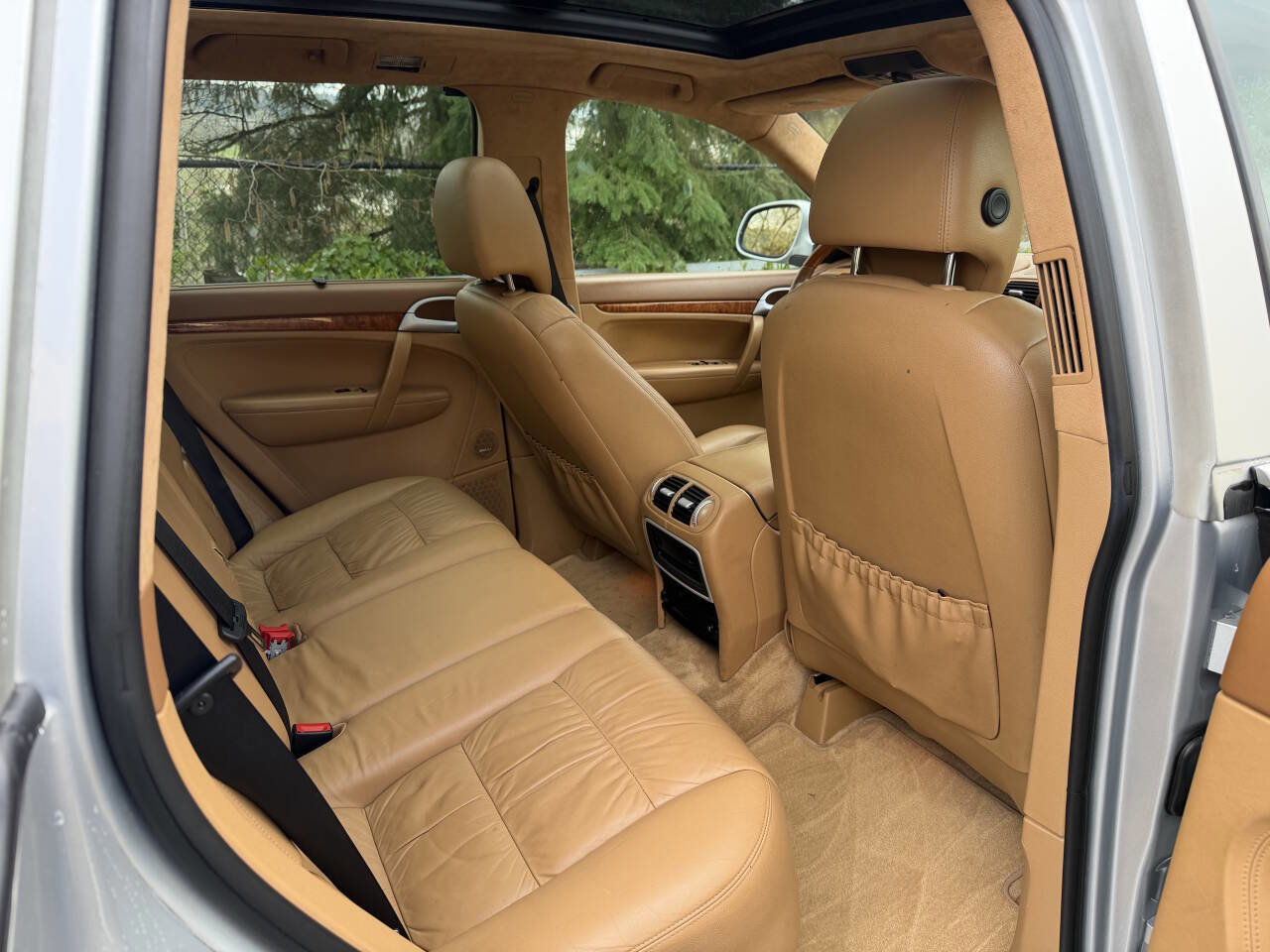 Used 2006 Porsche Cayenne Turbo image 28