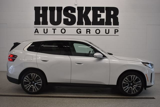 New 2026 BMW X3 xDrive30i w/ Premium Package AWD/4WD image 2