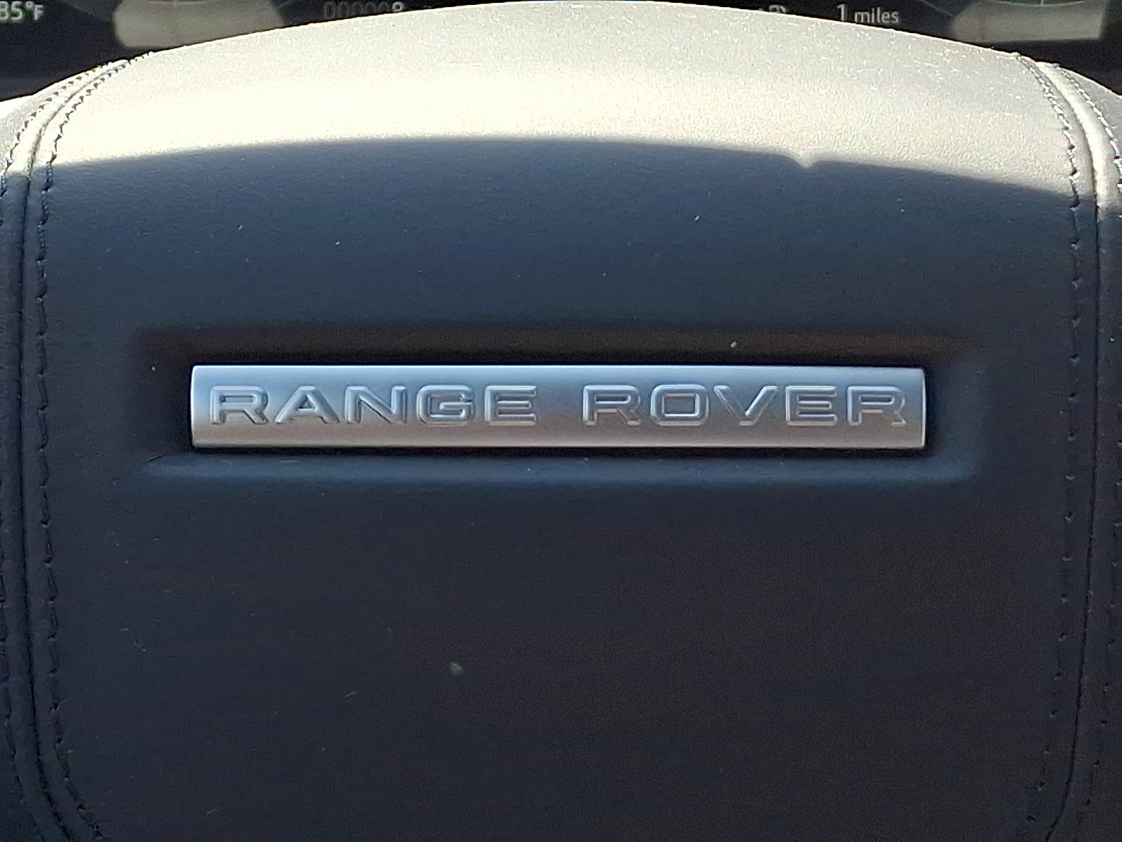 New 2026 Land Rover Range Rover Velar Dynamic SE AWD/4WD image 20