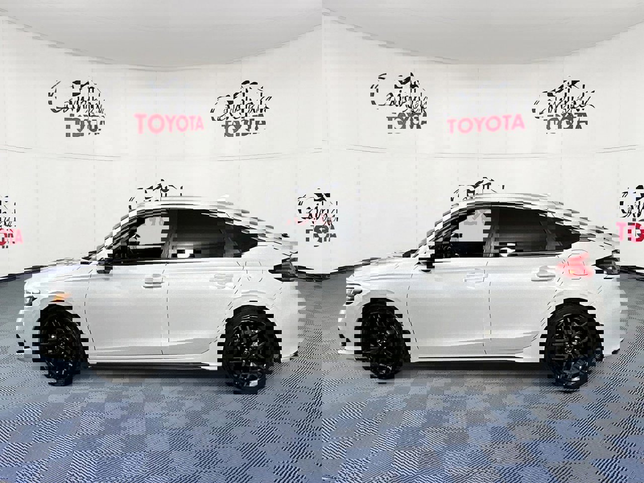 Used 2023 Honda Civic Sport Touring image 4