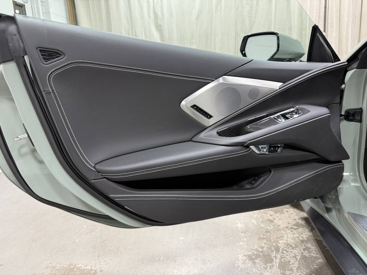 Used 2024 Chevrolet Corvette Stingray Premium Cpe w/ Z51 Performance Package RWD image 8