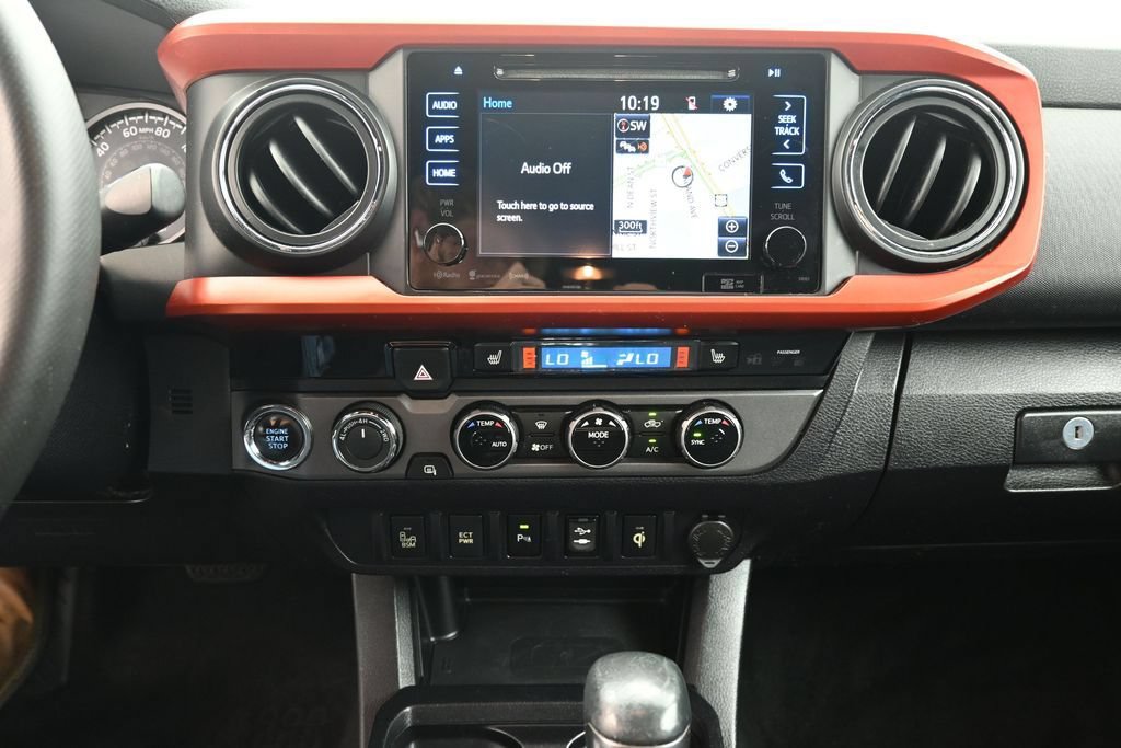 Used 2016 Toyota Tacoma TRD Sport w/ Premium & Technology Package AWD/4WD image 12