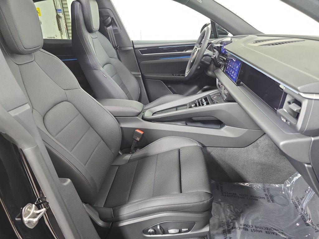 New 2026 Porsche Macan Electric RWD image 27