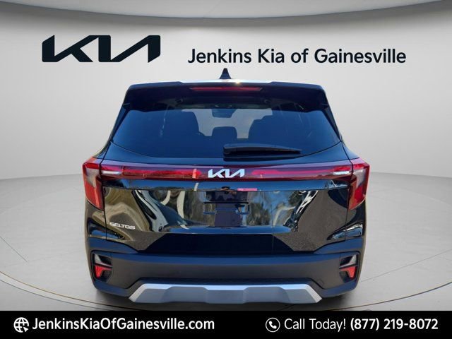 New 2026 Kia Seltos LX image 8