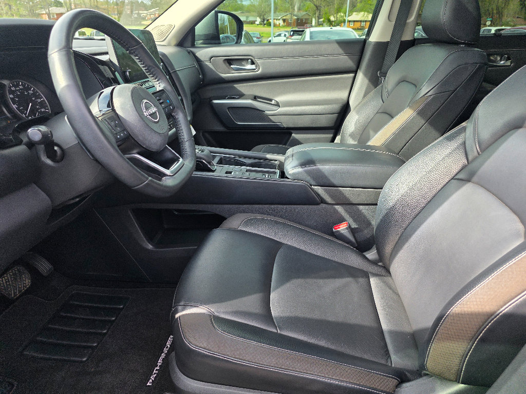 Used 2022 Nissan Pathfinder SL w/ SL Premium Package image 14