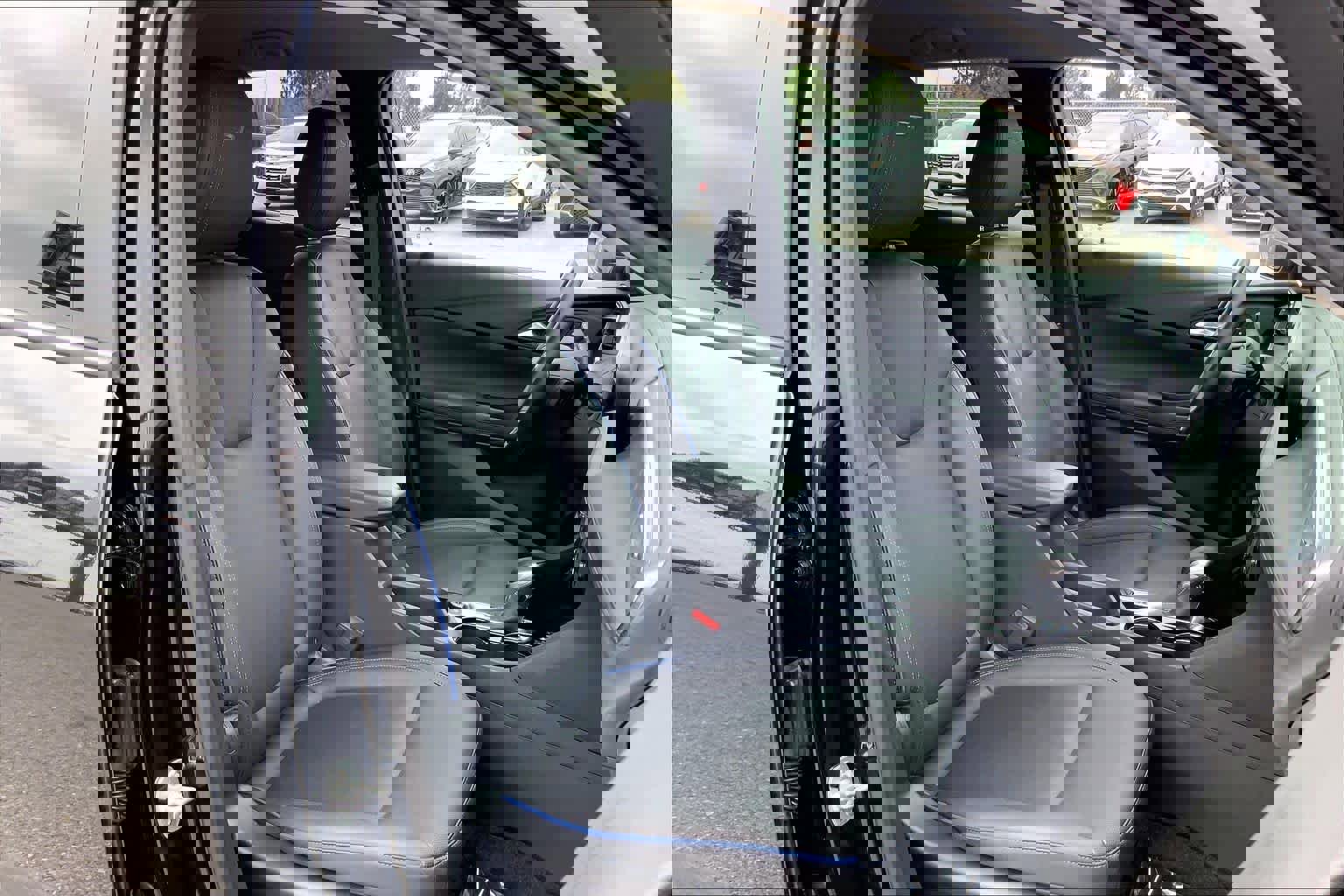 Used 2025 Buick Encore GX Sport Touring w/ Advanced Technology Package image 9