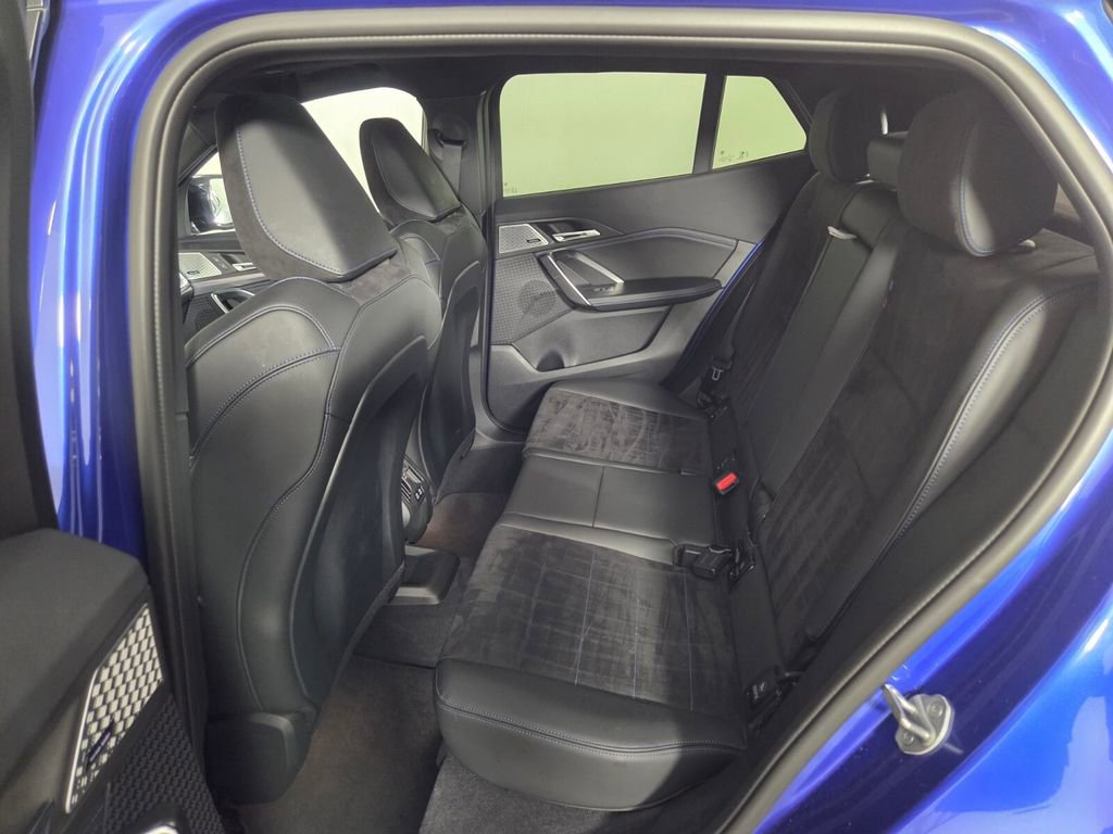 Used 2025 BMW X2 M35i image 25