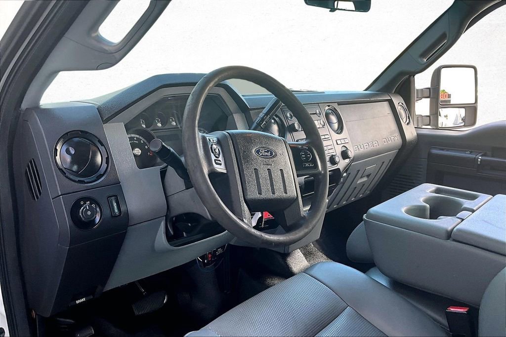 Used 2014 Ford F250 XL w/ Power Equipment Group image 16