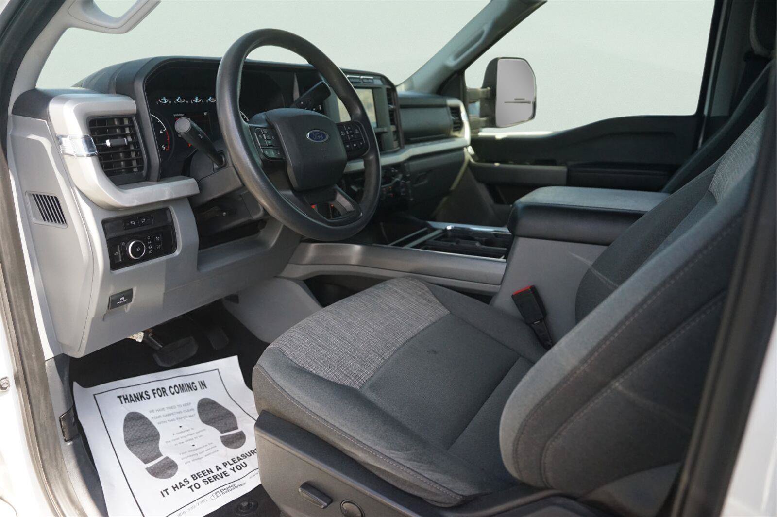 Used 2023 Ford F350 XLT w/ 360-Degree Camera Package AWD/4WD image 8