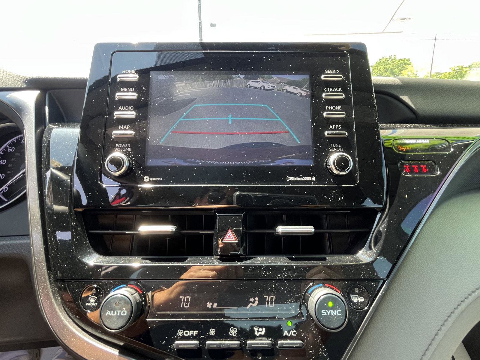 Used 2022 Toyota Camry SE FWD image 8