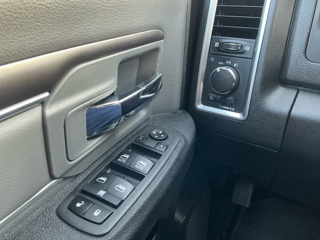 Used 2023 RAM 1500 Classic SLT w/ Protection Group AWD/4WD image 20