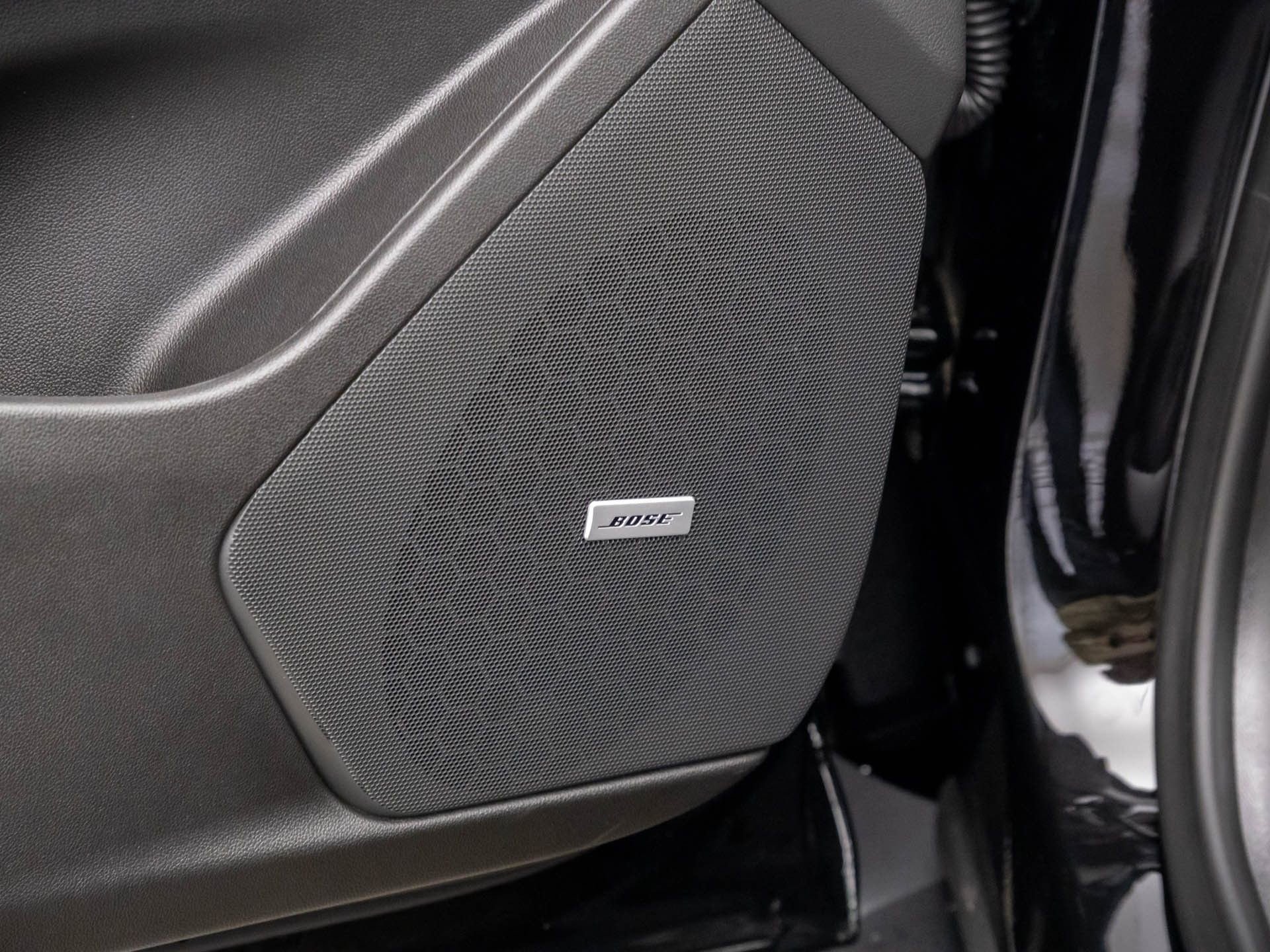 New 2026 Cadillac XT5 Sportv w/ LPO, Floor Liner Package image 16