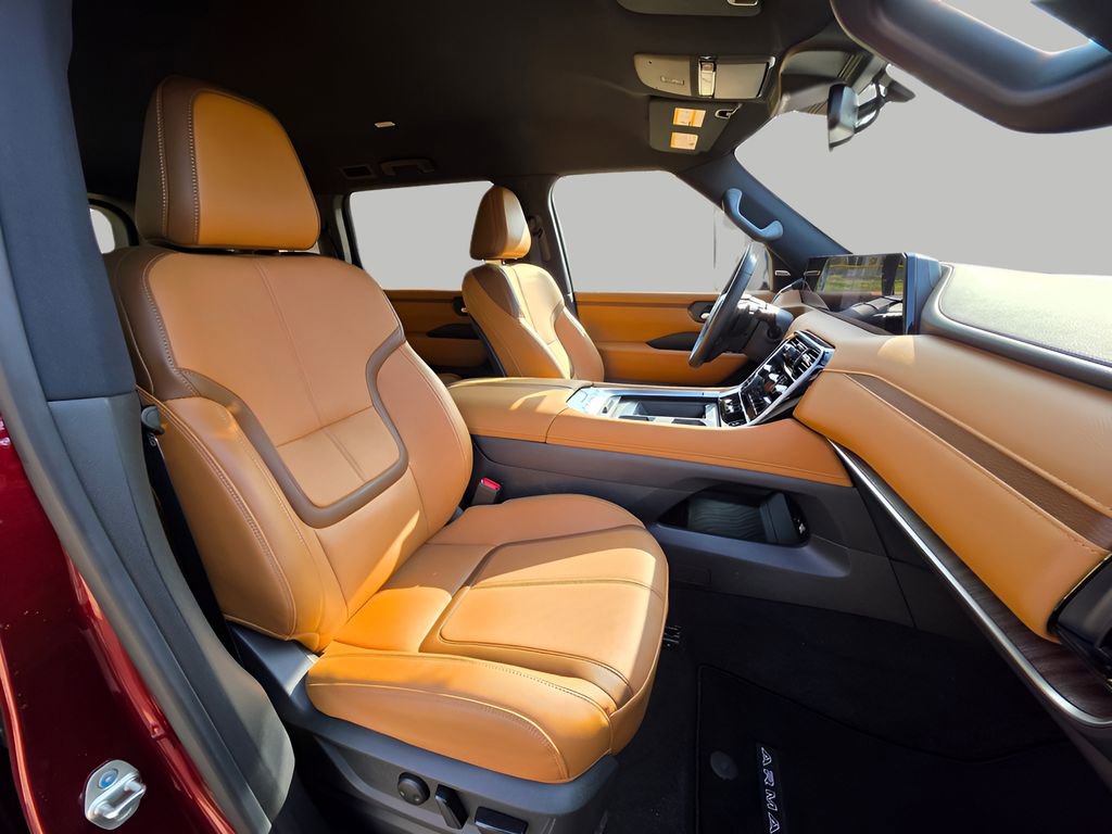 Used 2025 Nissan Armada SL w/ Captain's Chari Seat Package image 18