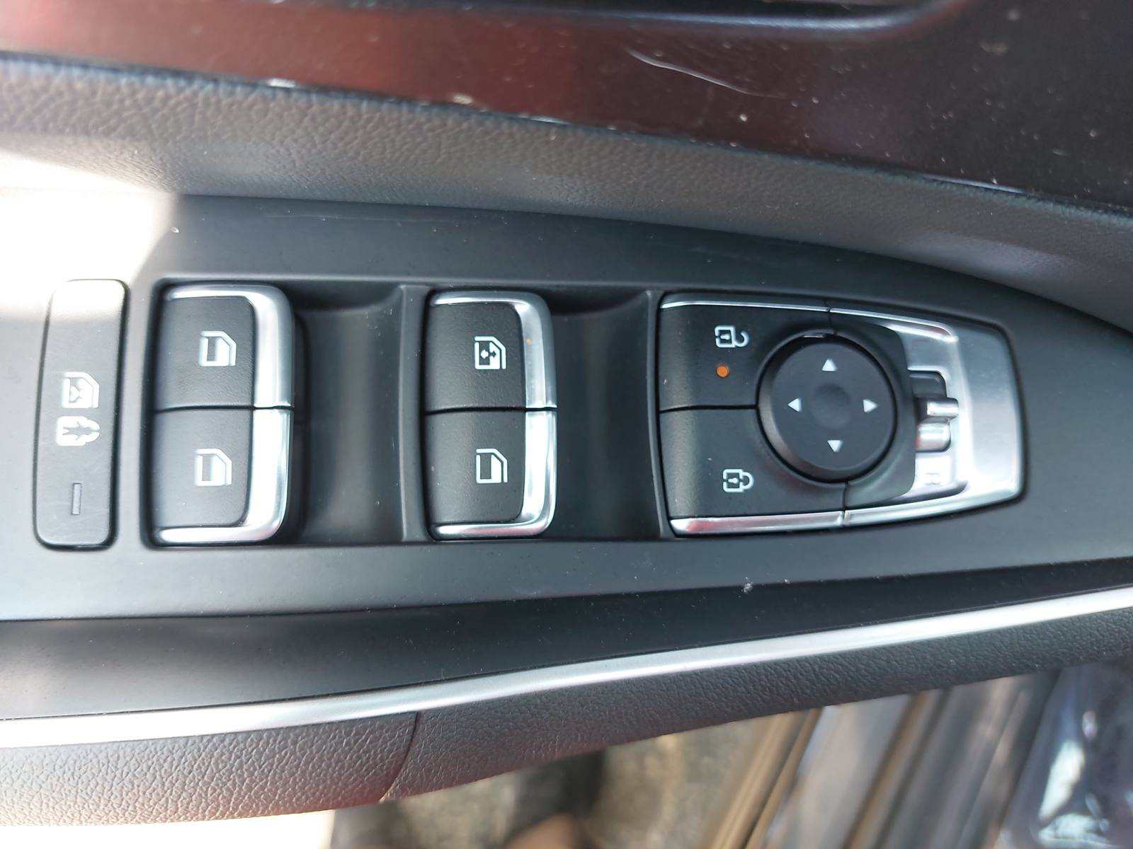 New 2026 Kia Sorento LX FWD image 29