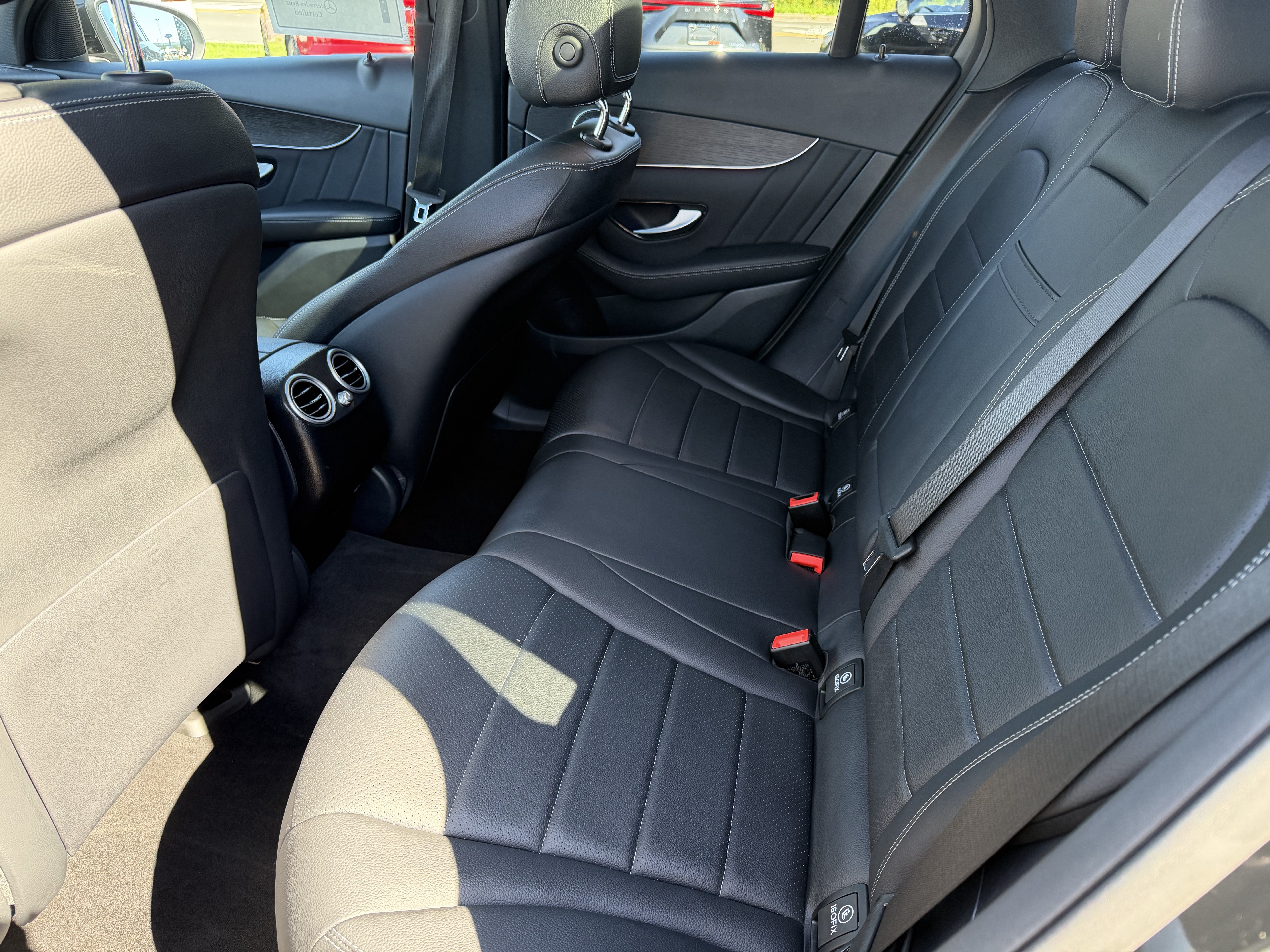 Certified 2022 Mercedes-Benz GLC 300 4MATIC image 28
