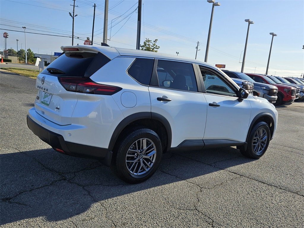 Certified 2025 Nissan Rogue S image 11