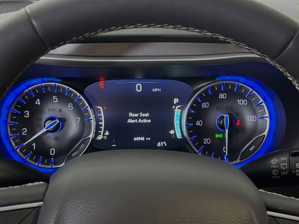 Used 2024 Chrysler Pacifica Touring-L image 15