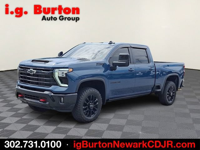 Used 2025 Chevrolet Silverado 2500 LT w/ Trail Boss Package AWD/4WD image 3