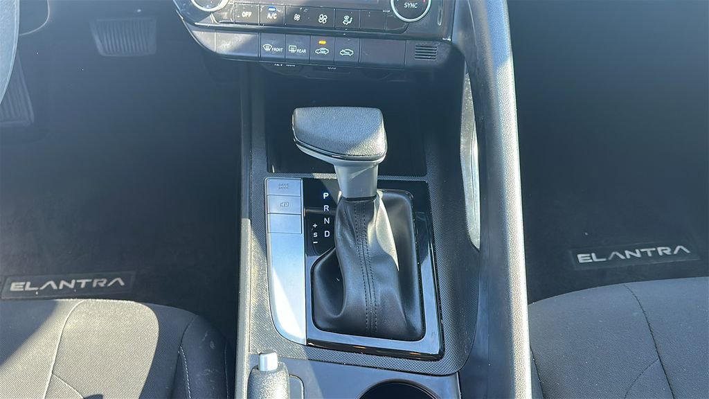 Certified 2024 Hyundai Elantra SEL image 26