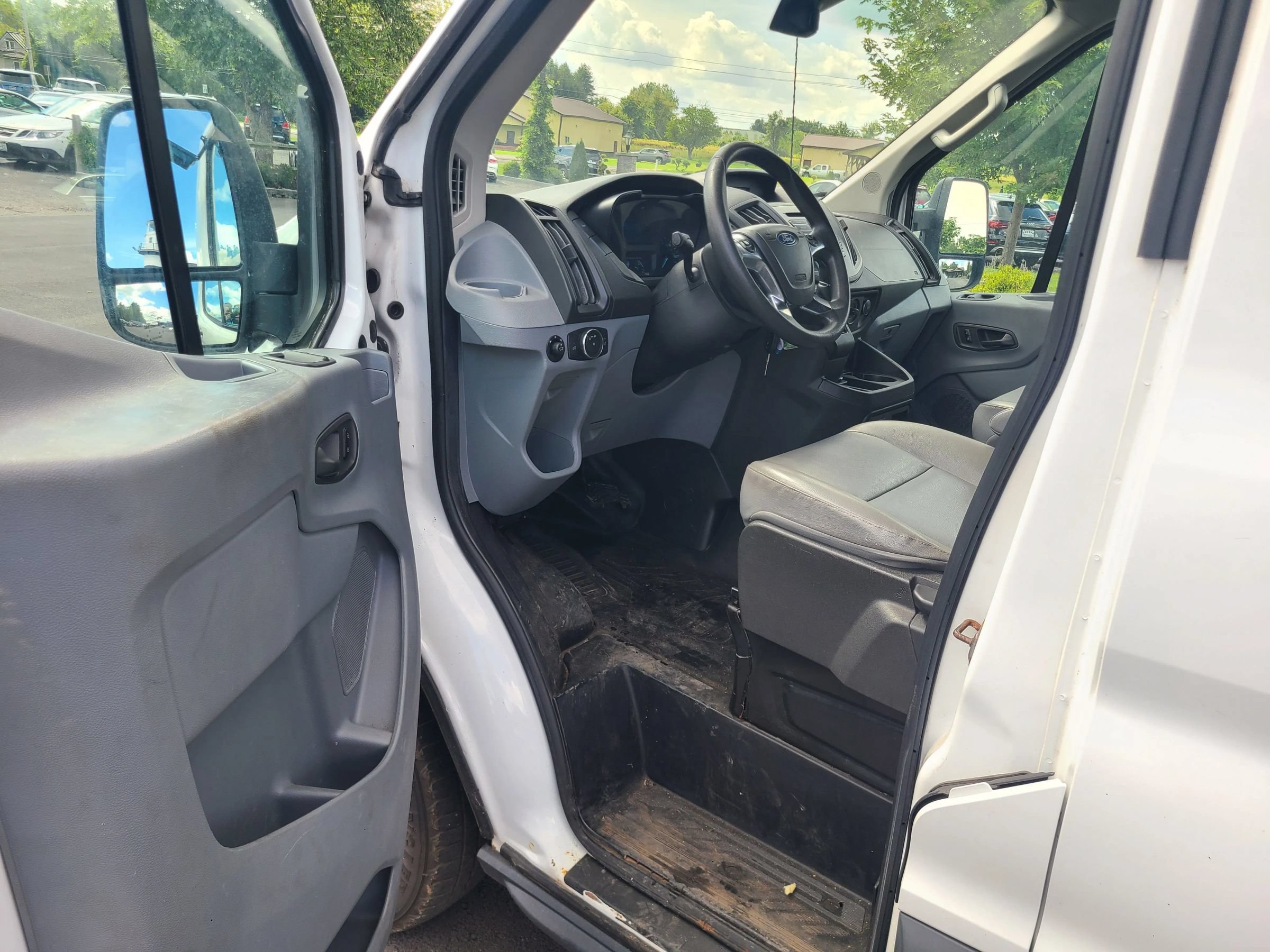 Used 2018 Ford Transit 350 148 High Roof Extended DRW RWD image 18