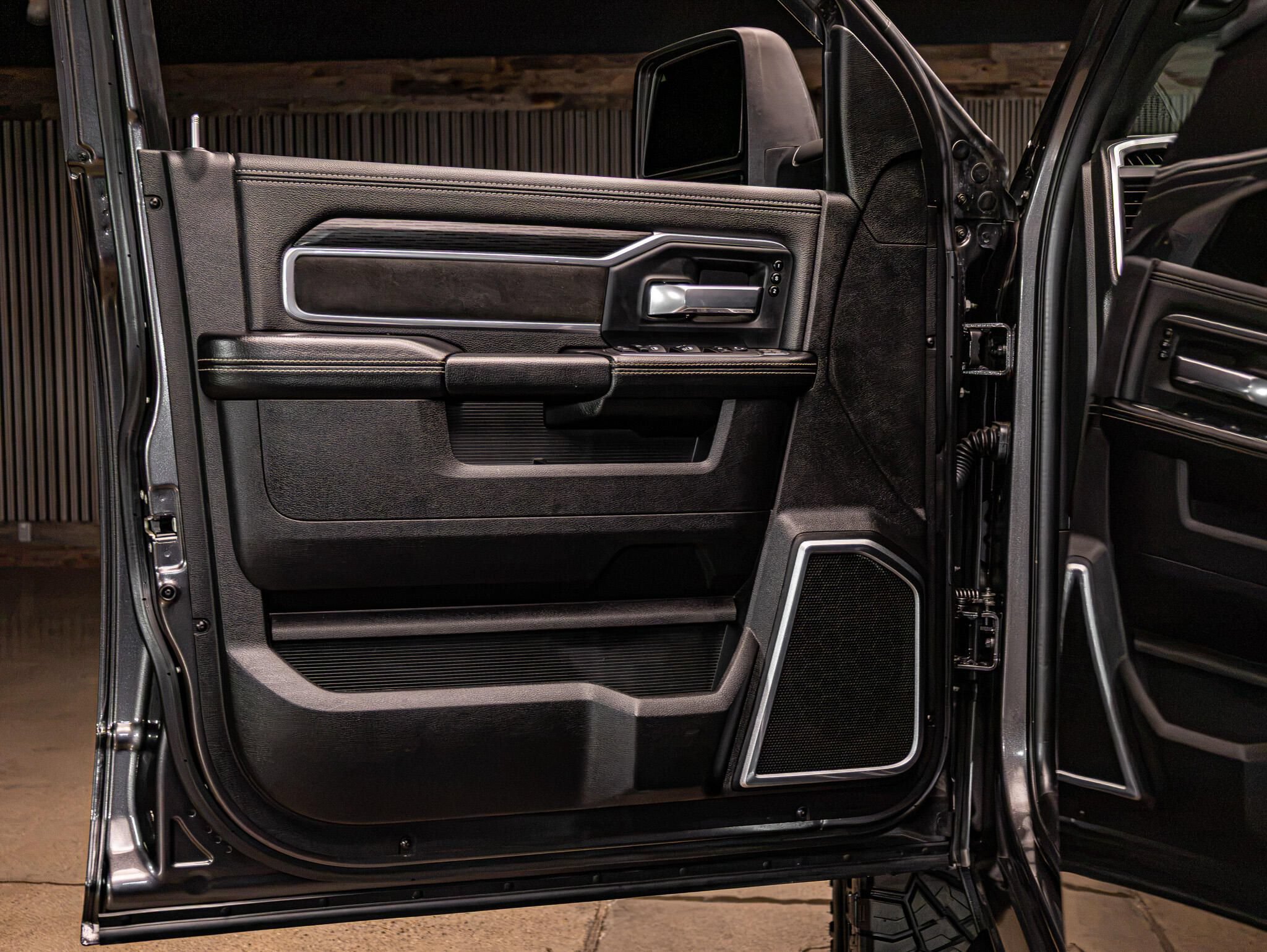 Used 2024 RAM 3500 Laramie w/ Night Edition AWD/4WD image 31