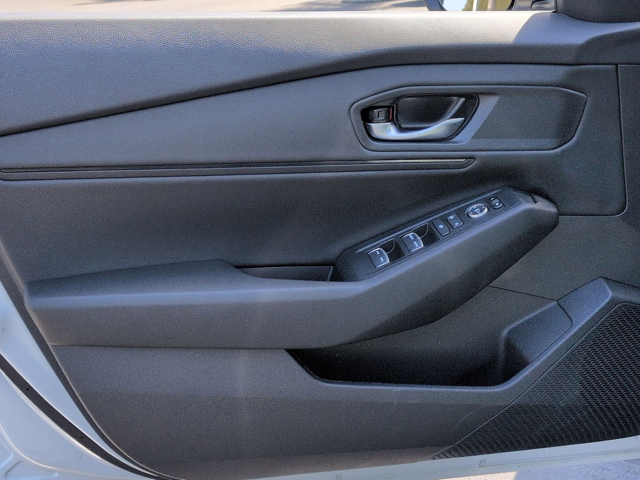 Used 2025 Honda Accord SE image 14