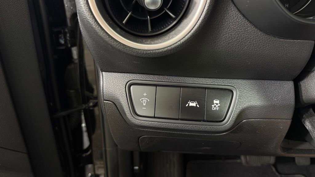 Used 2021 Kia Forte Sedan FWD image 17