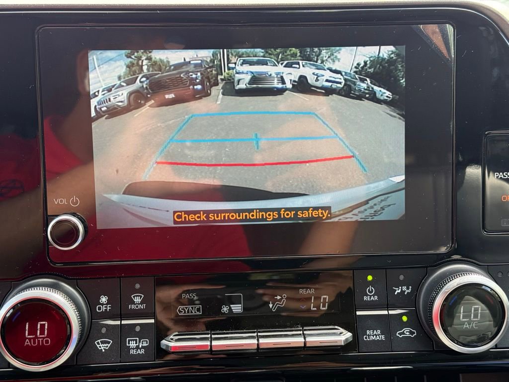 Used 2023 Toyota Highlander XLE FWD image 26