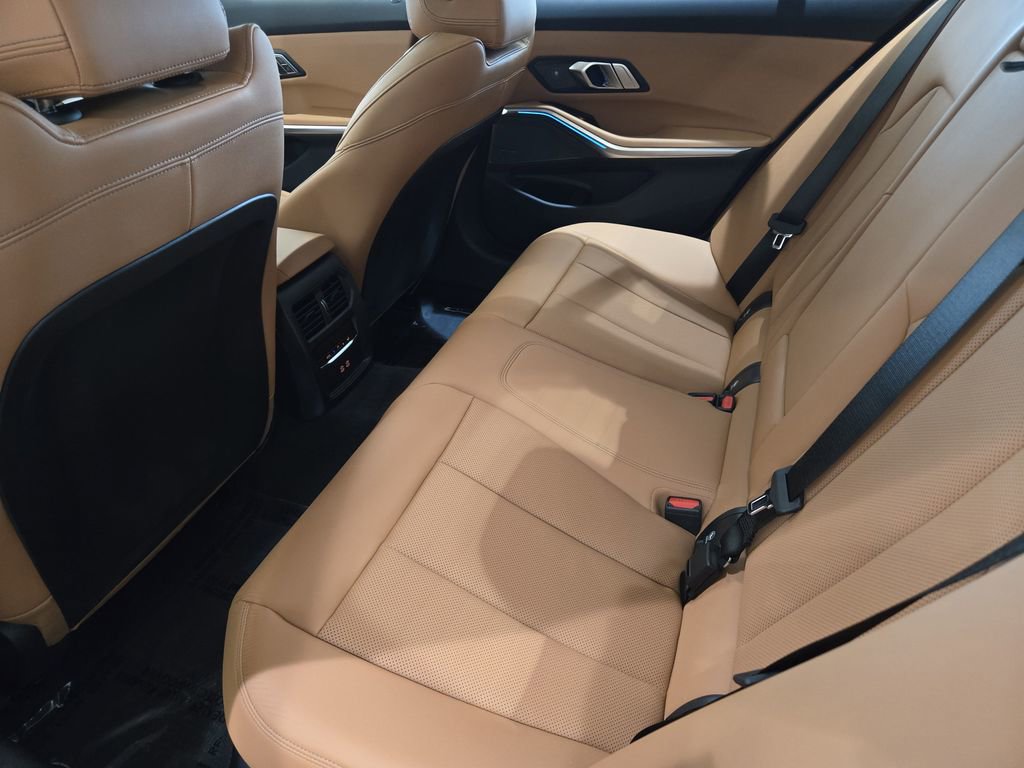 New 2026 BMW 330i xDrive Sedan w/ Convenience Package image 32